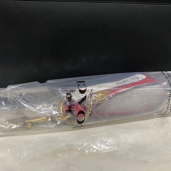 Coach loop bag charm - Picture 3 of 5